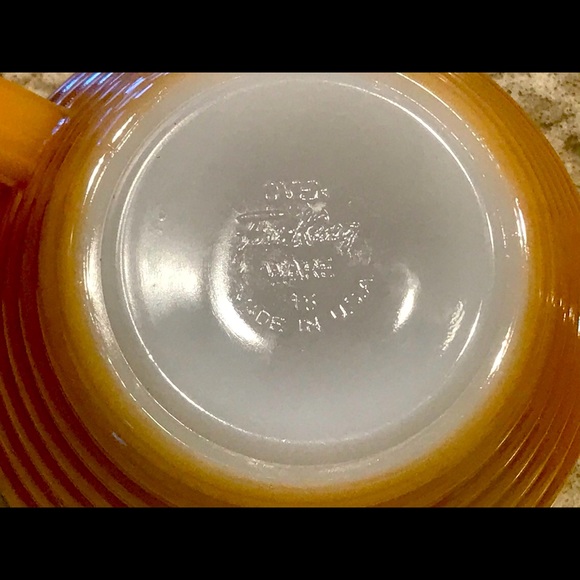 2 Fire King Ovenware Beehive Bowls - Picture 4 of 4